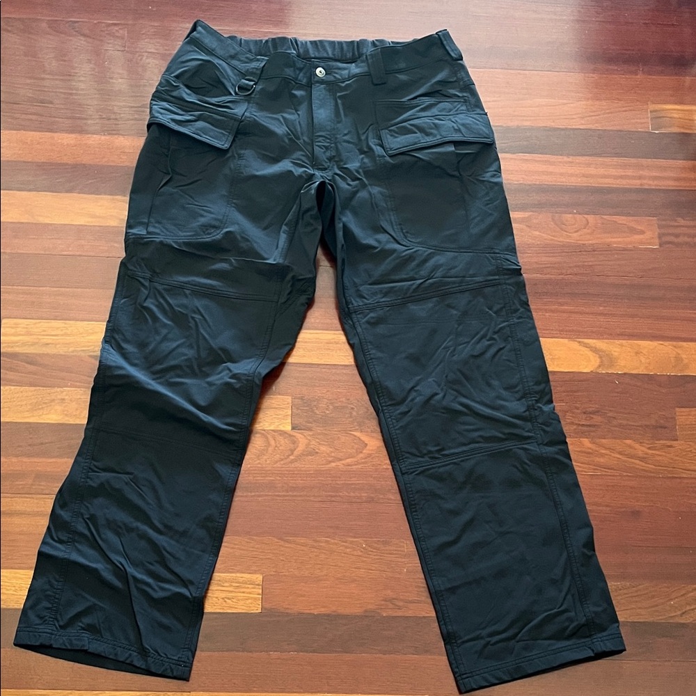 Mens XL Duluth Fleece Lined Black Cargo Pants
